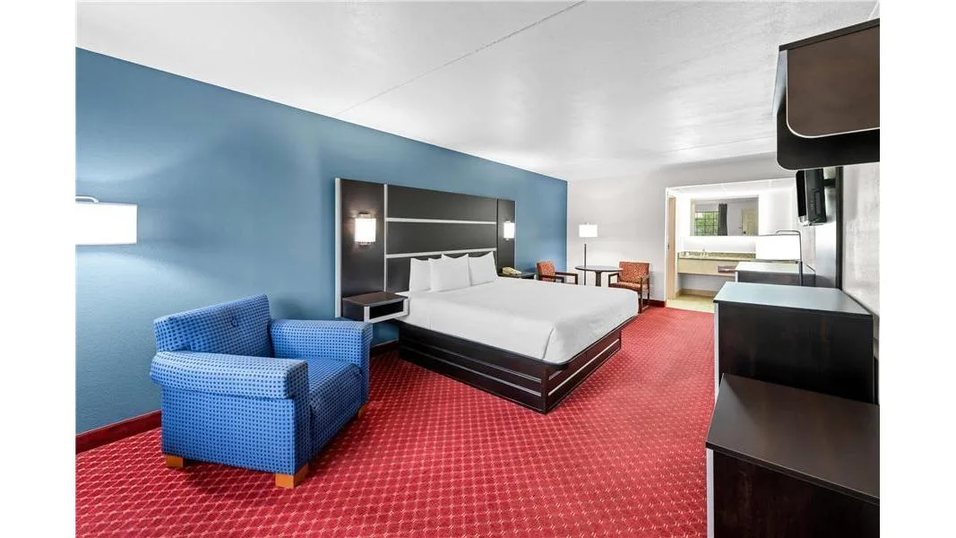 Clarion Inn Branson gallery image