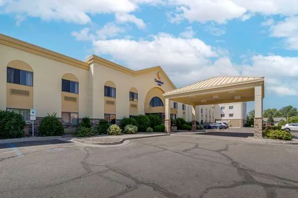 Comfort Inn Bismarck primary photo