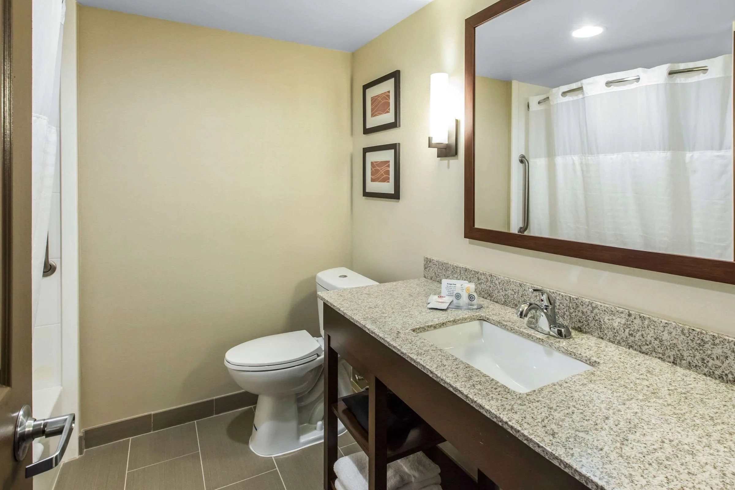 Comfort Inn & Suites Knoxville West gallery image