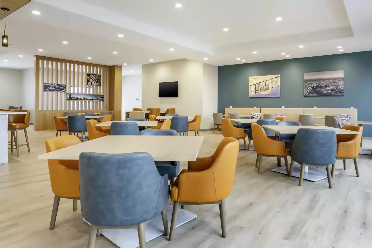 Comfort Inn & Suites Newark Liberty International Airport gallery image