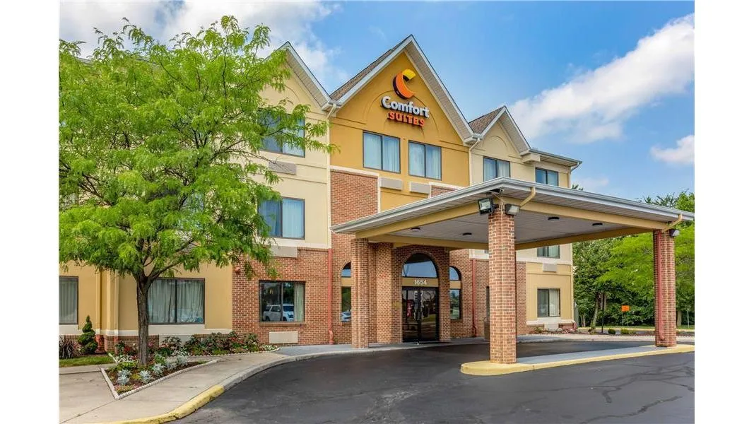 Comfort Suites Dover University Area primary photo