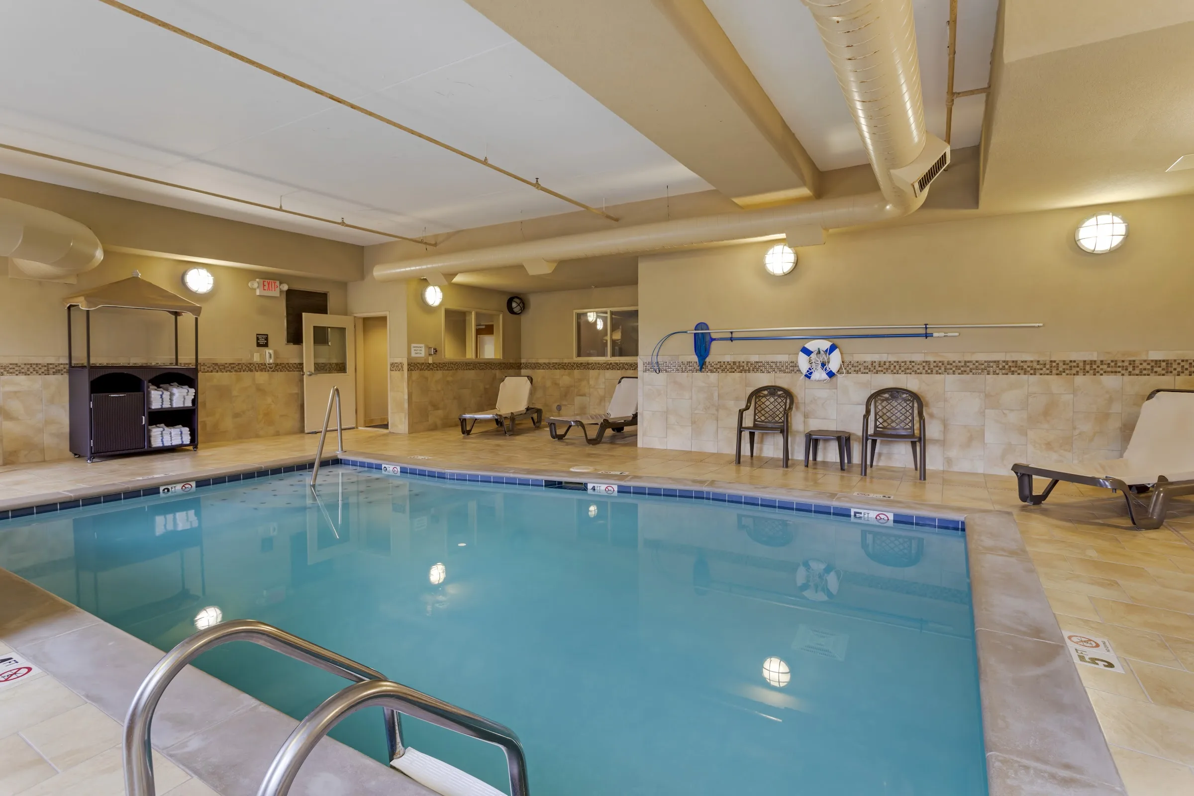 Comfort Suites Knoxville North gallery image