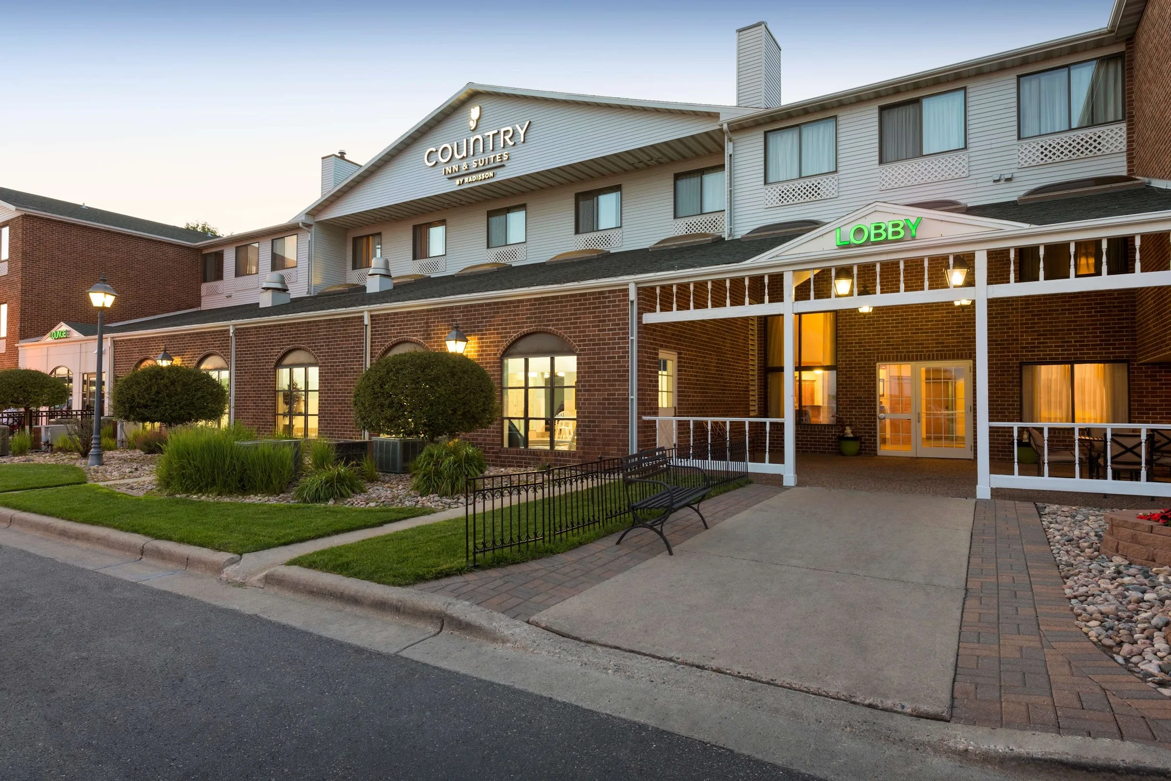 Country Inn & Suites by Radisson, Fargo, ND primary photo