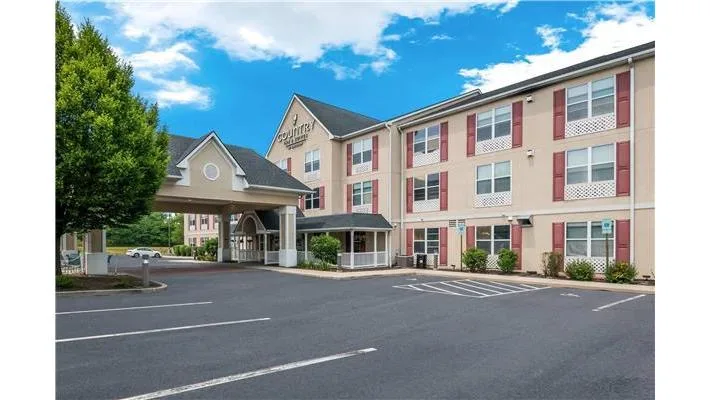 Country Inn & Suites by Radisson, Harrisburg Northeast - Hershey gallery image