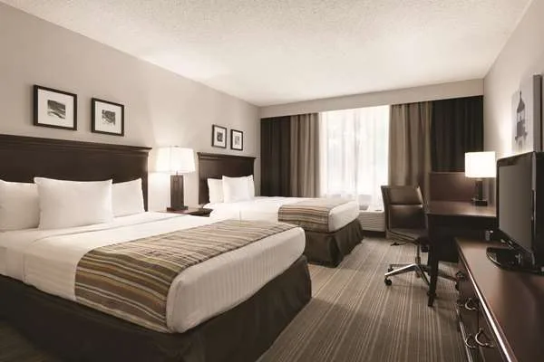 Country Inn & Suites by Radisson, Traverse City, MI gallery image