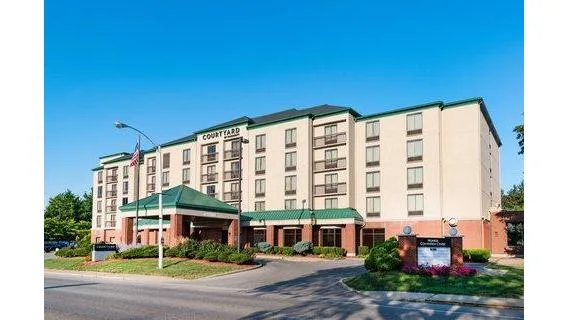 Courtyard by Marriott Bloomington primary photo