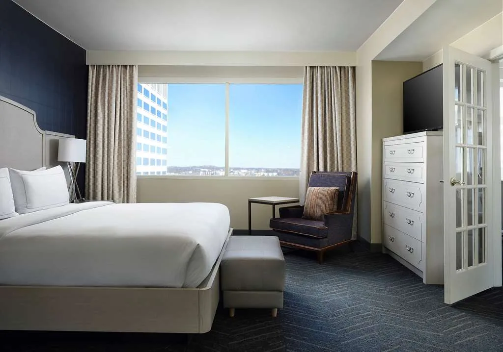 DoubleTree by Hilton Hotel Nashville Downtown gallery image