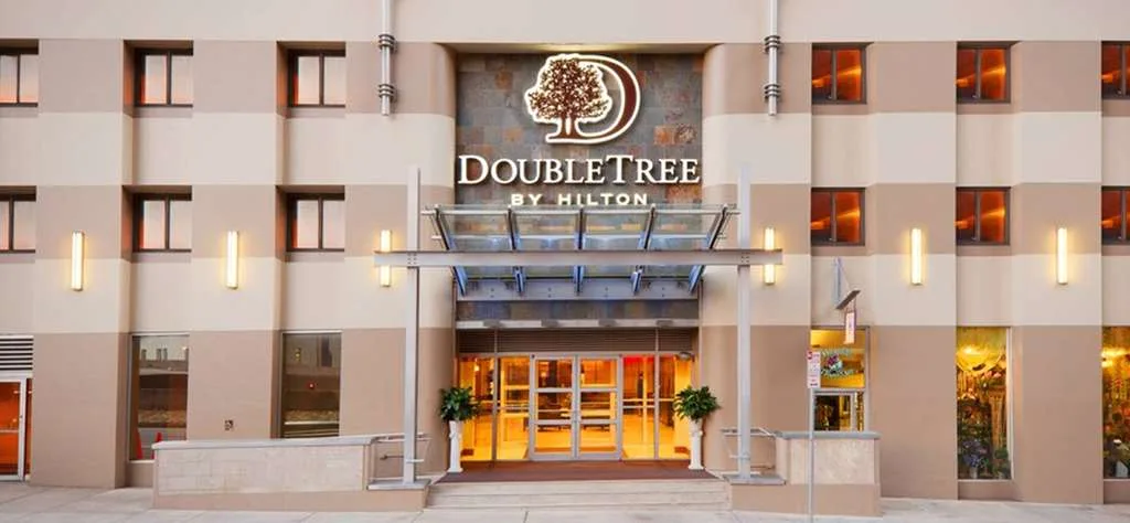 DoubleTree by Hilton Hotel & Suites Pittsburgh Downtown primary photo