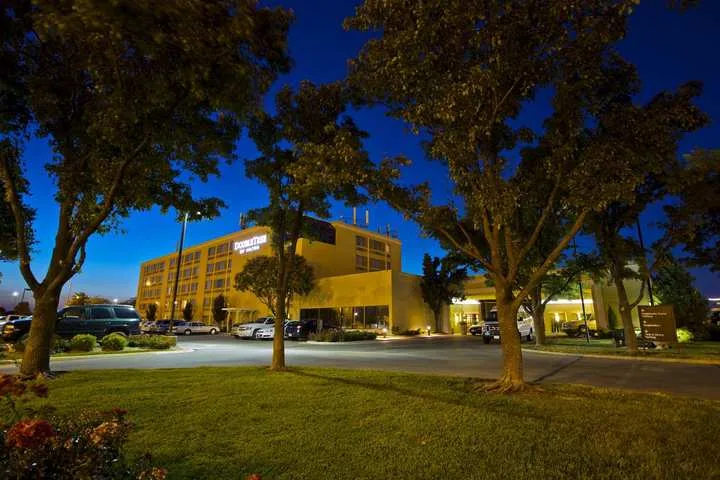 DoubleTree by Hilton Hotel Wichita Airport primary photo