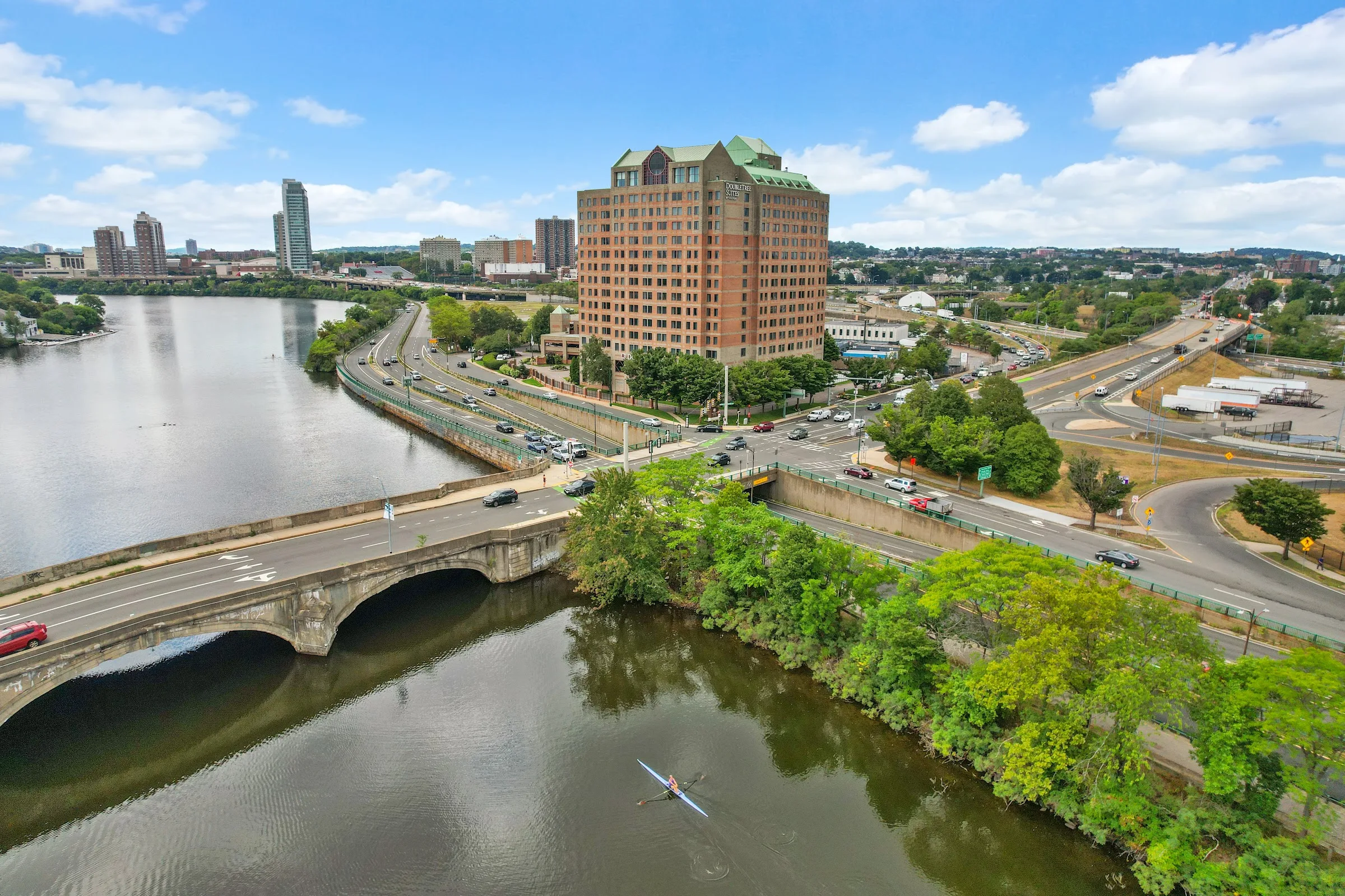 DoubleTree Suites by Hilton Hotel Boston - Cambridge gallery image