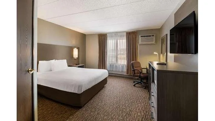 Econo Lodge Duluth near Miller Hill Mall gallery image