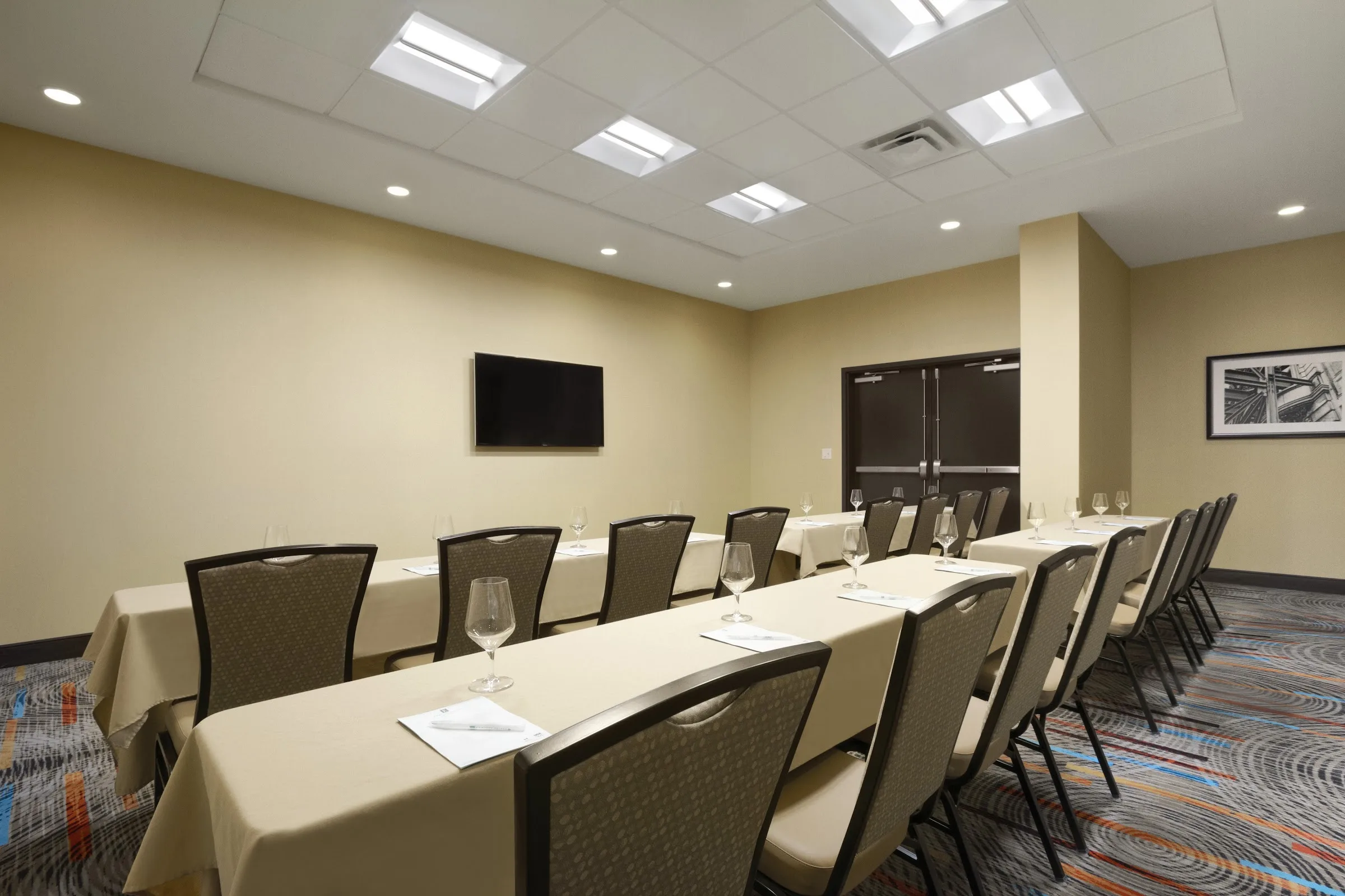 Embassy Suites by Hilton Knoxville West gallery image