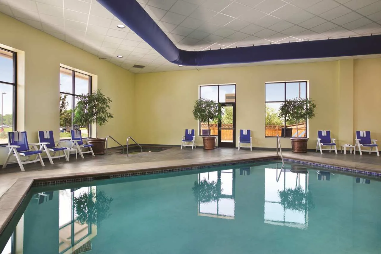 Embassy Suites by Hilton Minneapolis North gallery image