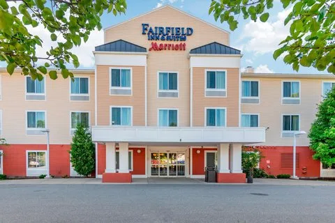 Fairfield by Marriott Inn & Suites Hooksett primary photo