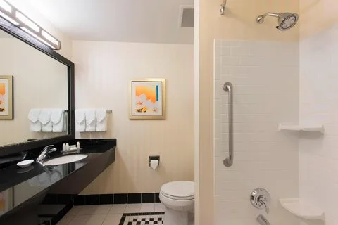 Fairfield by Marriott Inn & Suites Omaha Downtown gallery image