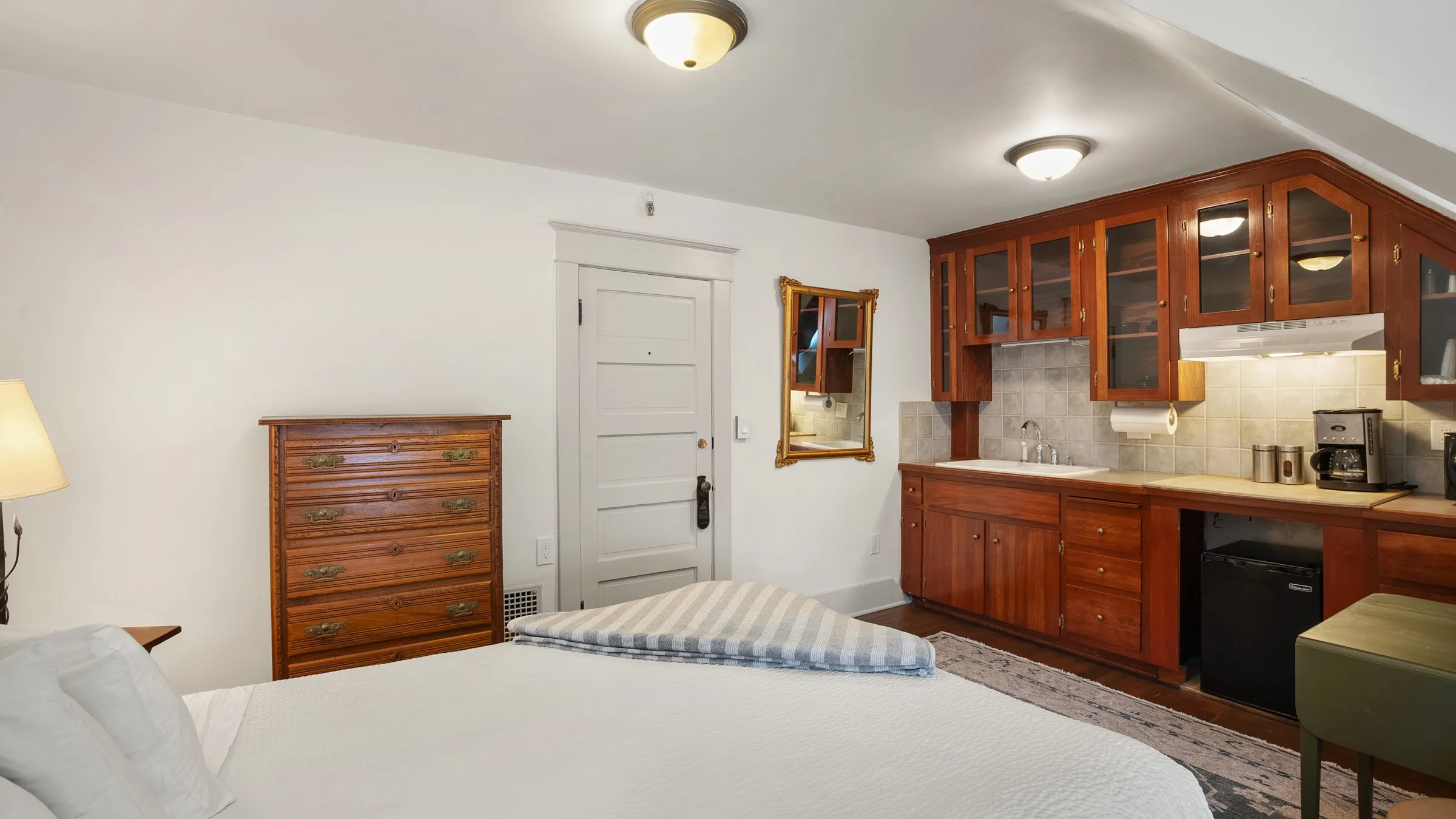 Greenbriar Inn primary photo