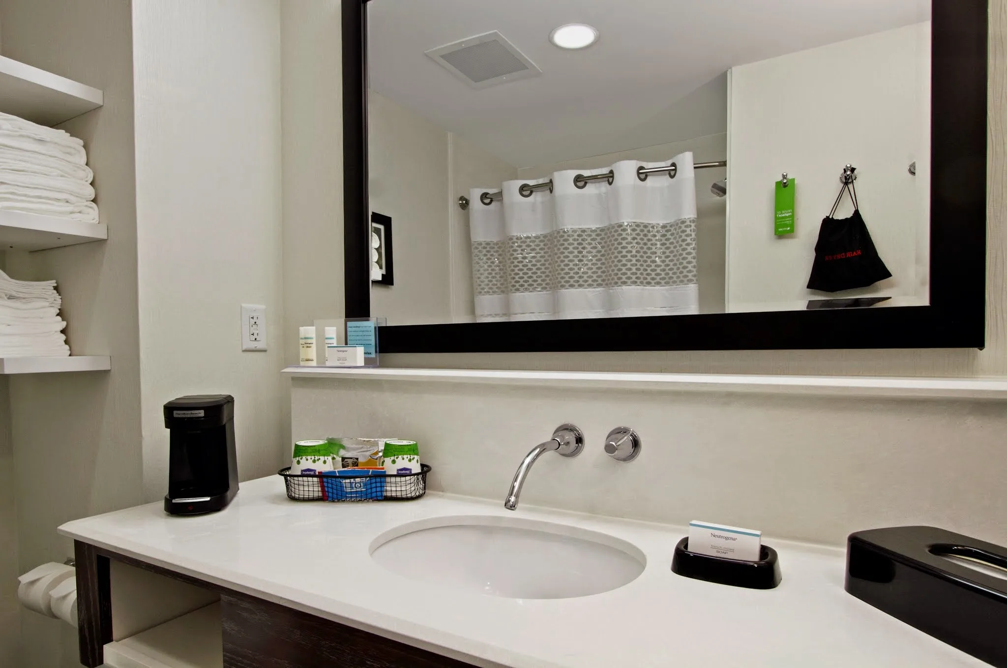Hampton Inn Richland gallery image