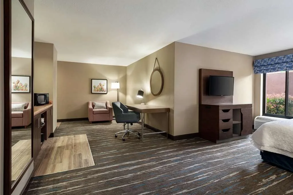 Hampton Inn Sedona gallery image