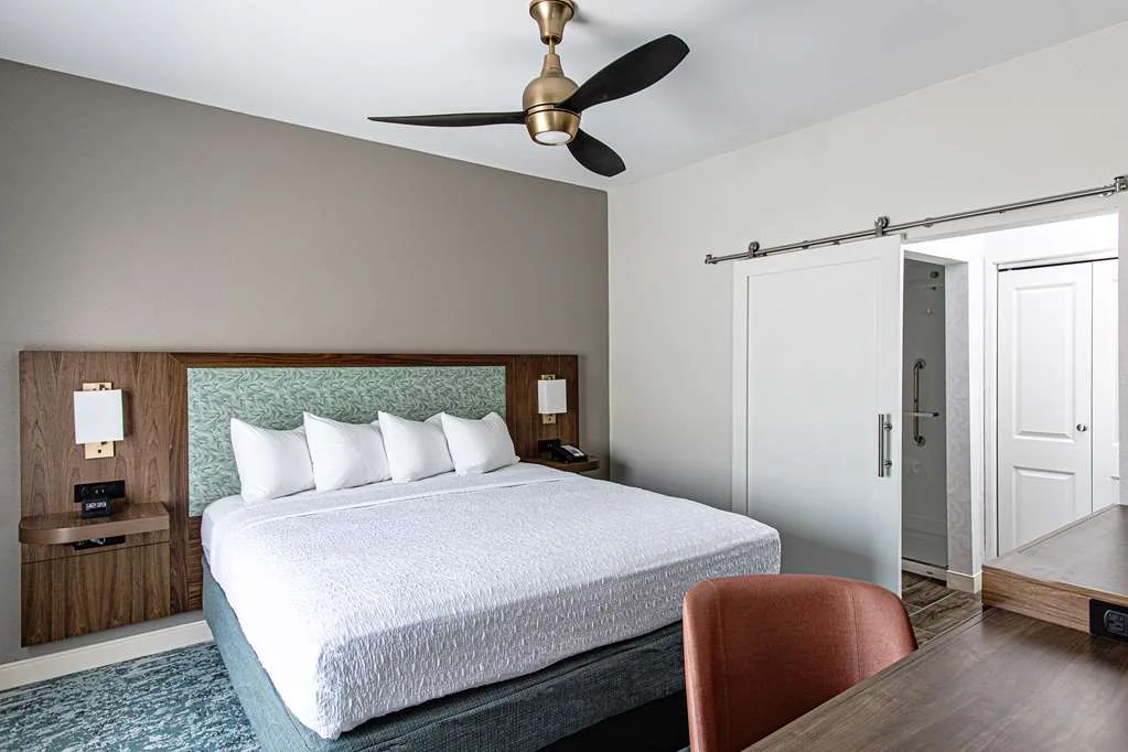 Hampton Inn & Suites Charleston/West Ashley gallery image