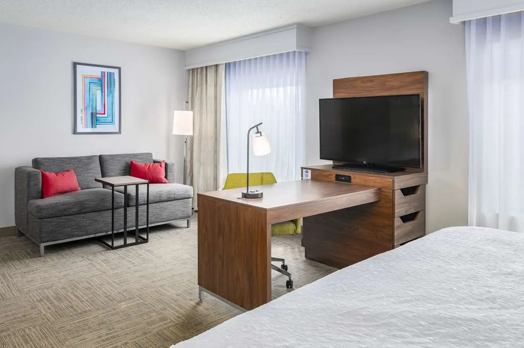 Hampton Inn & Suites Hartford-Manchester gallery image
