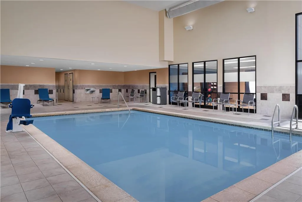 Hampton Inn & Suites Omaha-Downtown gallery image