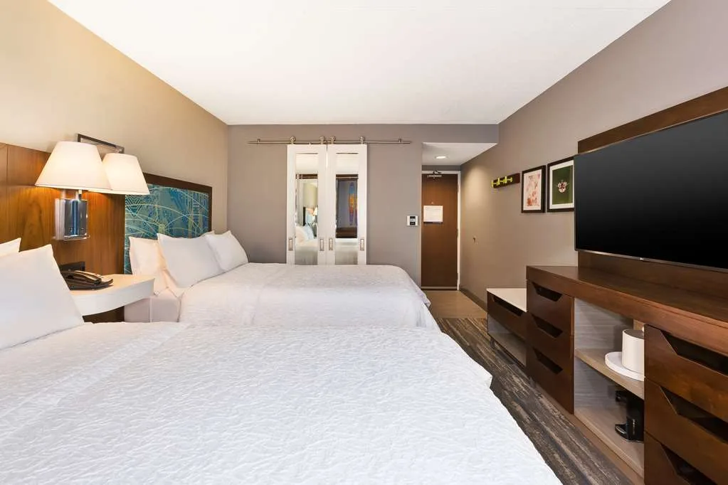 Hampton Inn Traverse City gallery image