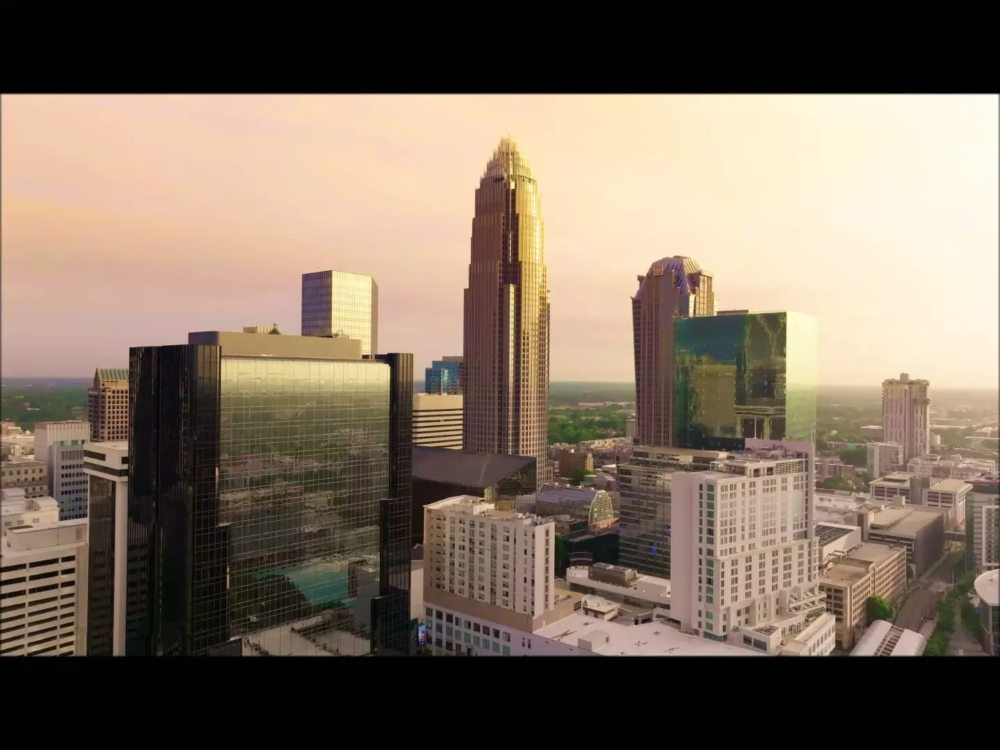 Hilton Charlotte Uptown gallery image