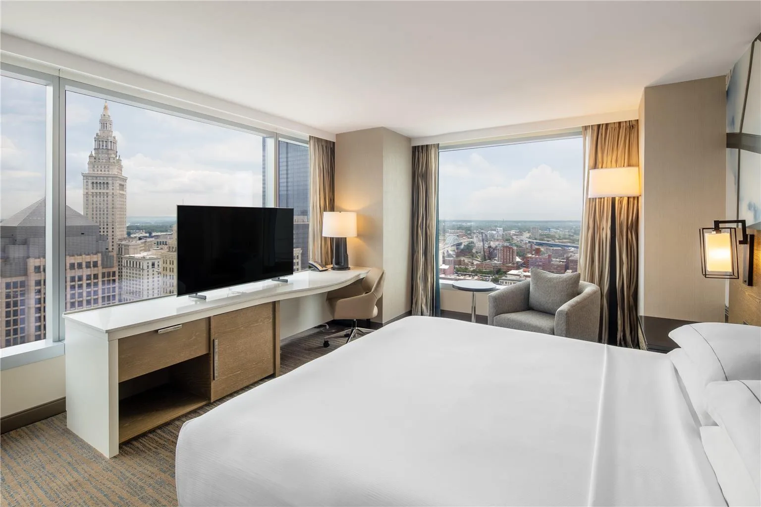 Hilton Cleveland Downtown gallery image