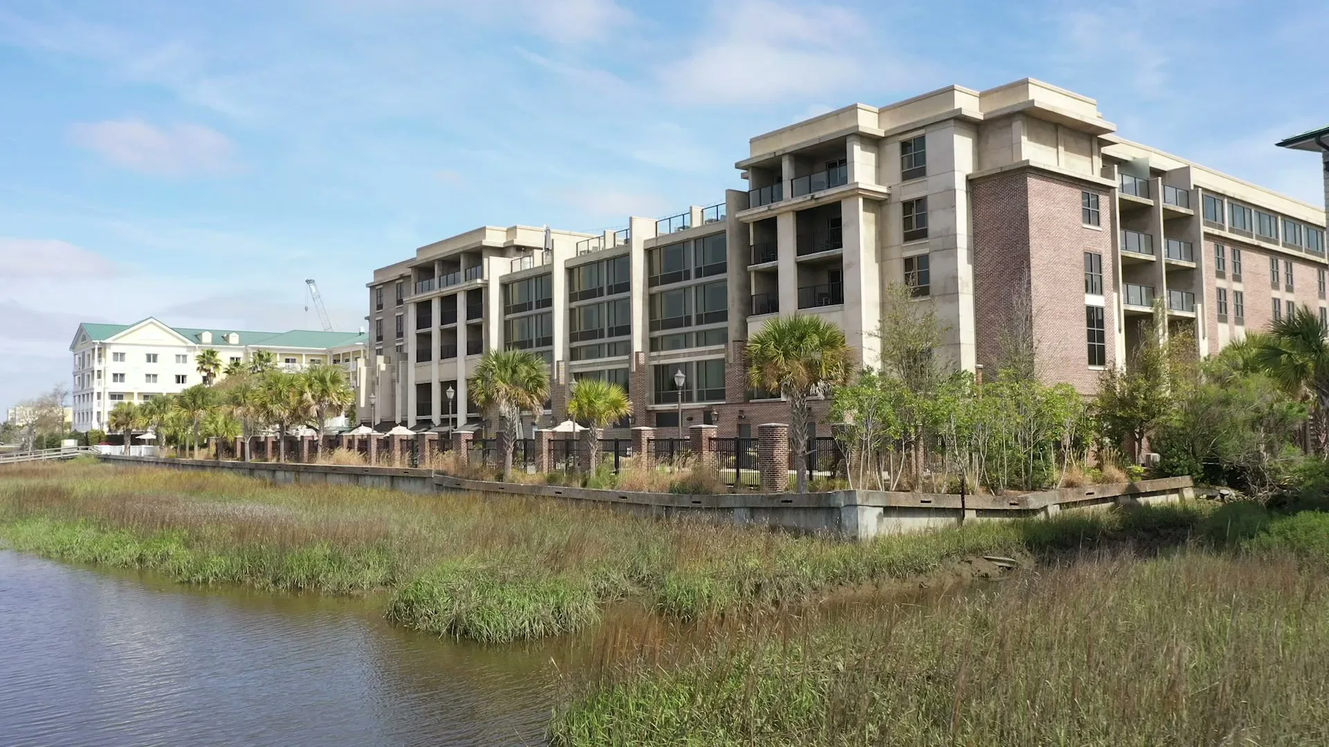 Hilton Garden Inn Charleston Waterfront/Downtown gallery image