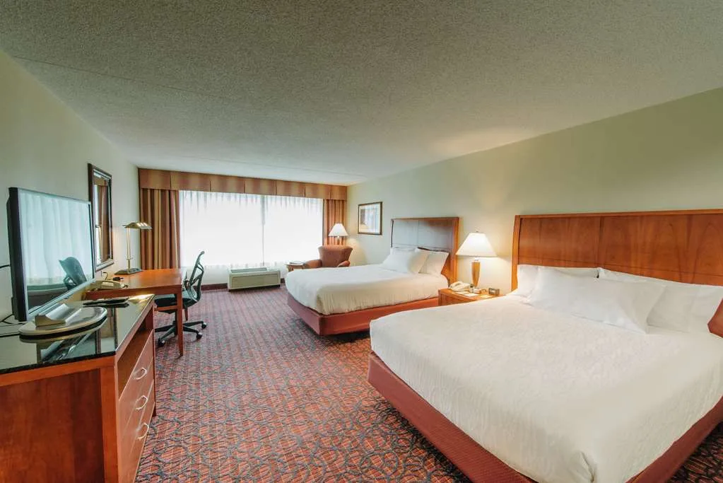 Hilton Garden Inn Manchester Downtown gallery image