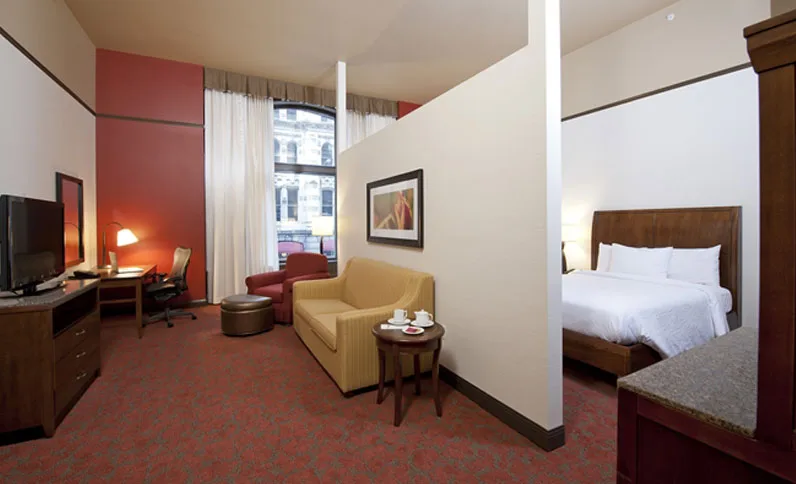 Hilton Garden Inn Milwaukee Downtown gallery image