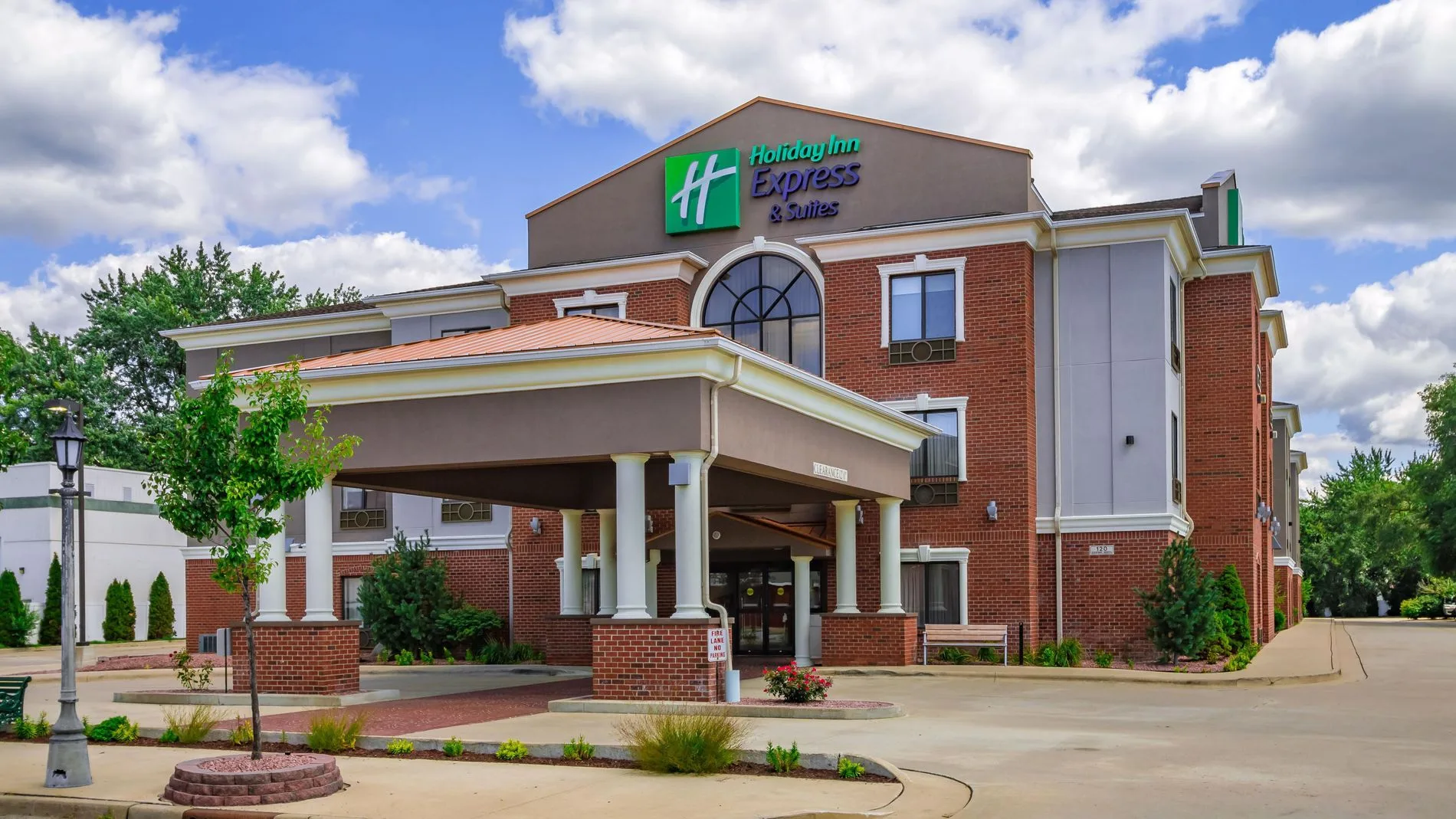 Hilton Garden Inn South Bend gallery image