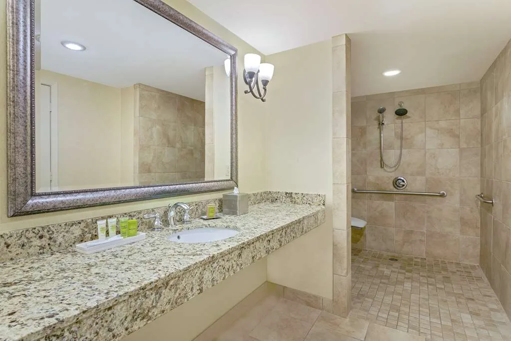 Hilton Jackson gallery image