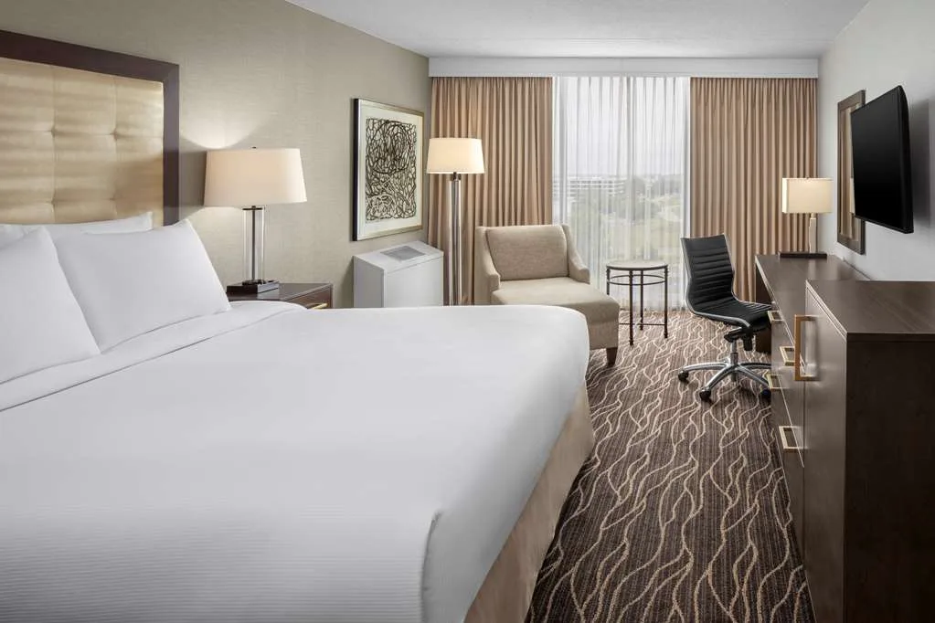 Hilton Kansas City Airport gallery image