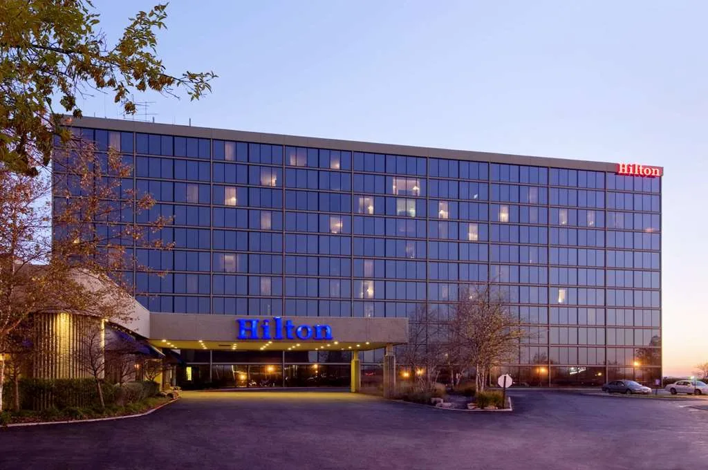 Hilton Kansas City Airport gallery image