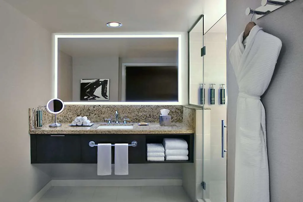 Hilton Omaha gallery image