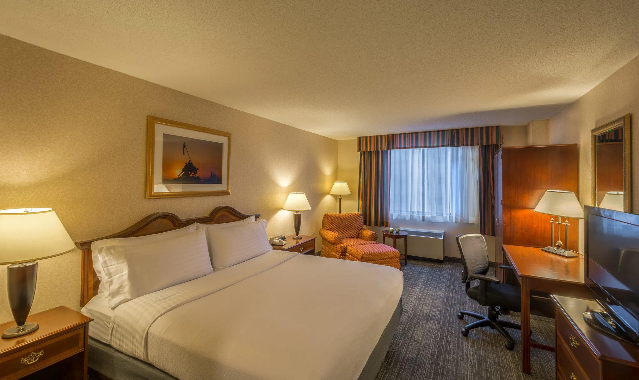 Holiday Inn Arlington at Ballston by IHG gallery image