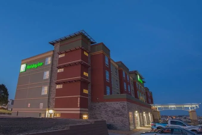 Holiday Inn Bismarck, an IHG Hotel gallery image