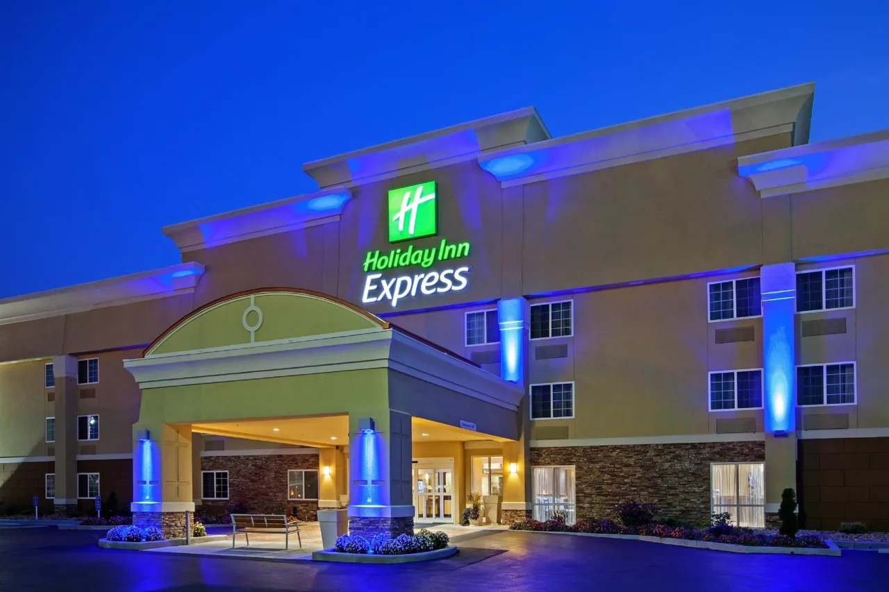 Holiday Inn Express Bowling Green by IHG primary photo