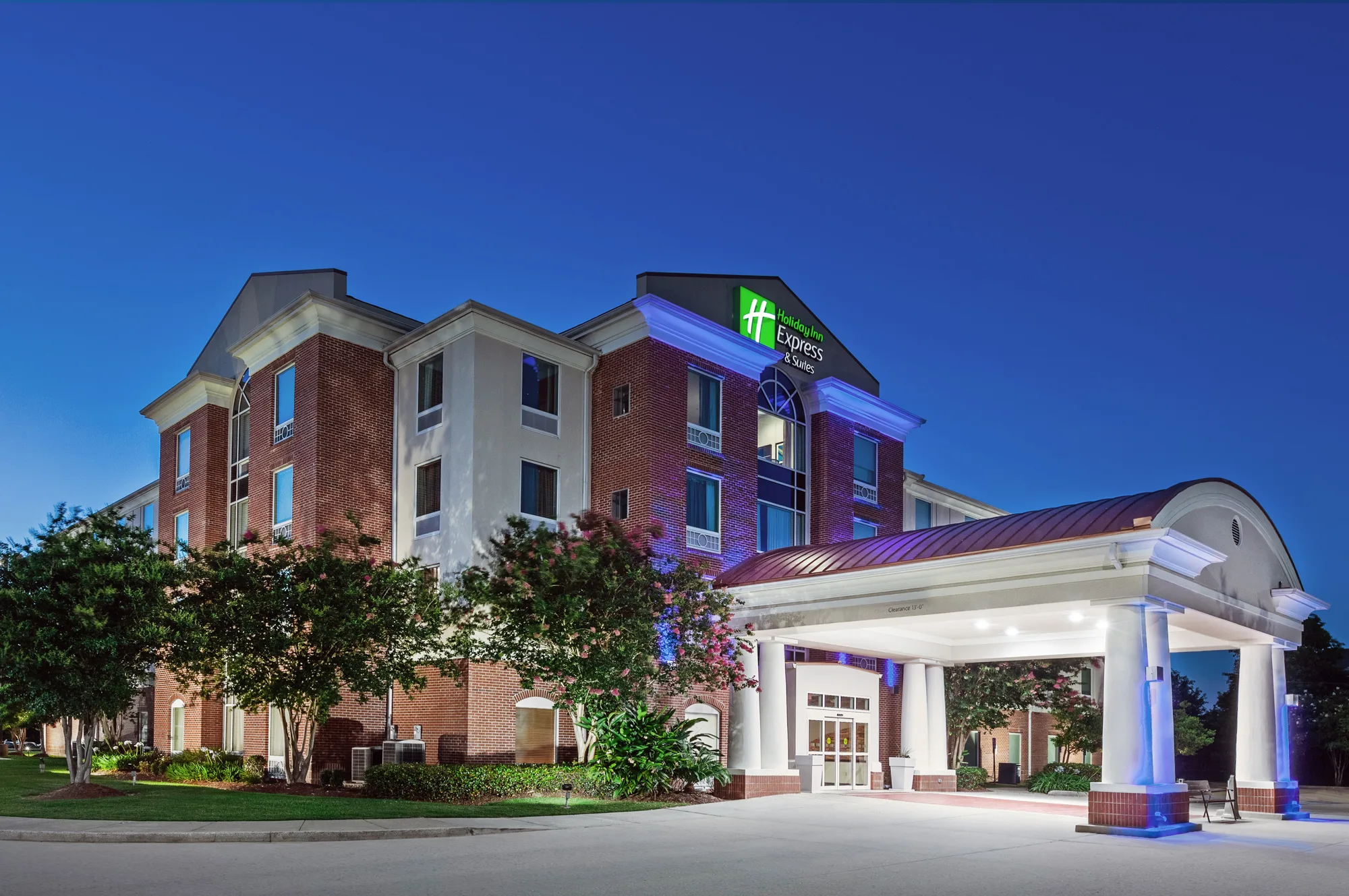 Holiday Inn Express & Suites Baton Rouge East by IHG primary photo