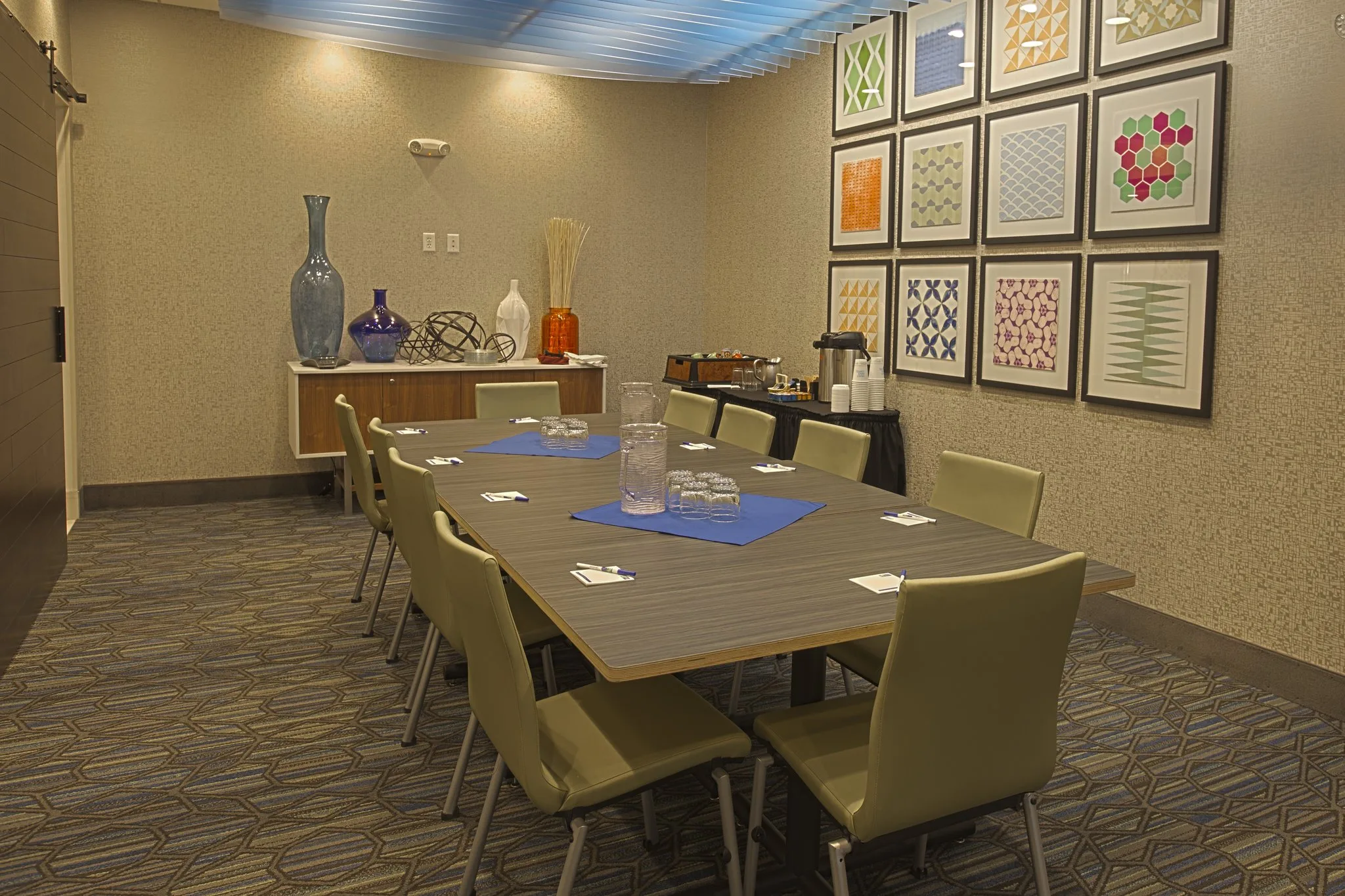 Holiday Inn Express & Suites Boise Airport by IHG gallery image