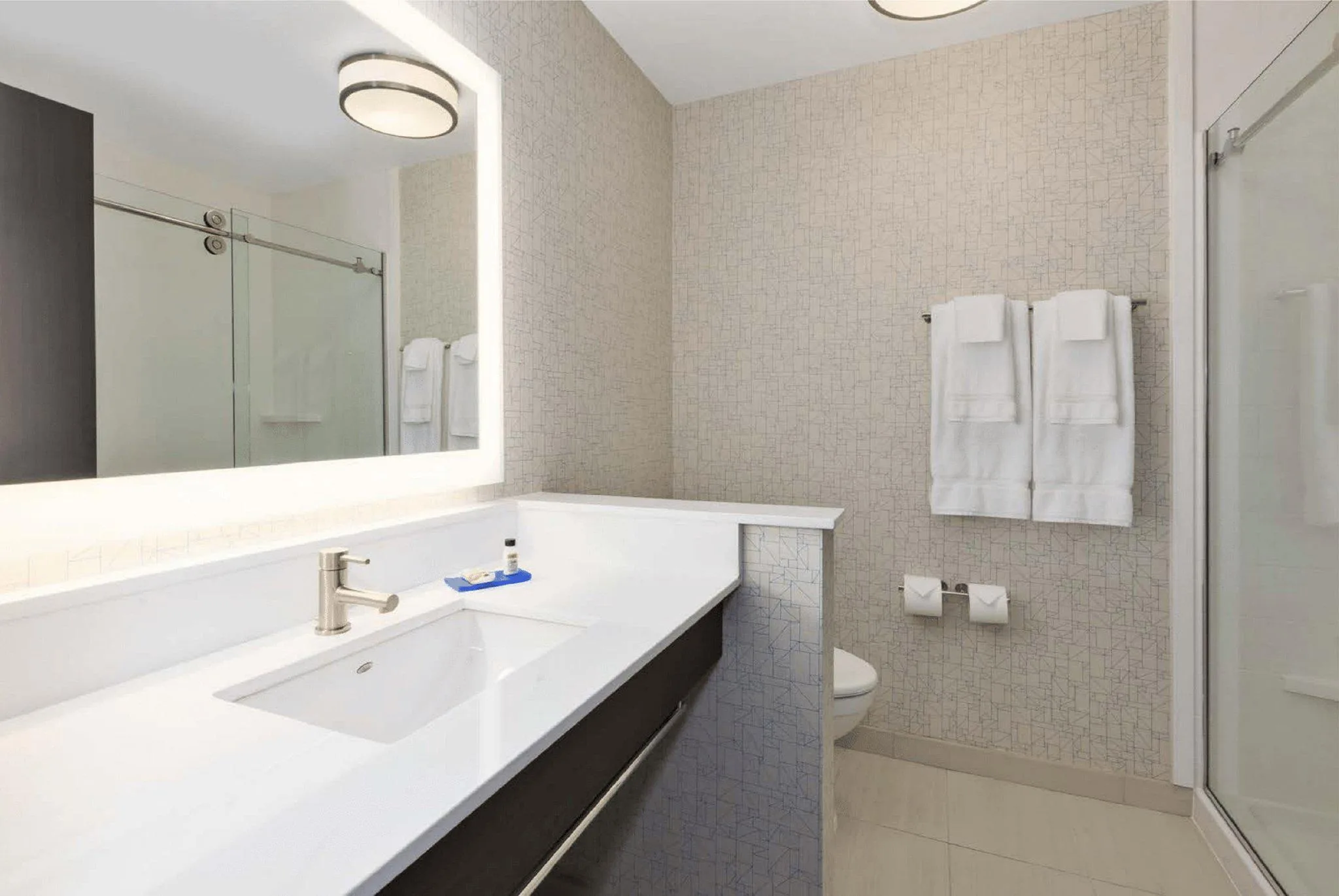 Holiday Inn Express & Suites Jersey City - Holland Tunnel by IHG gallery image