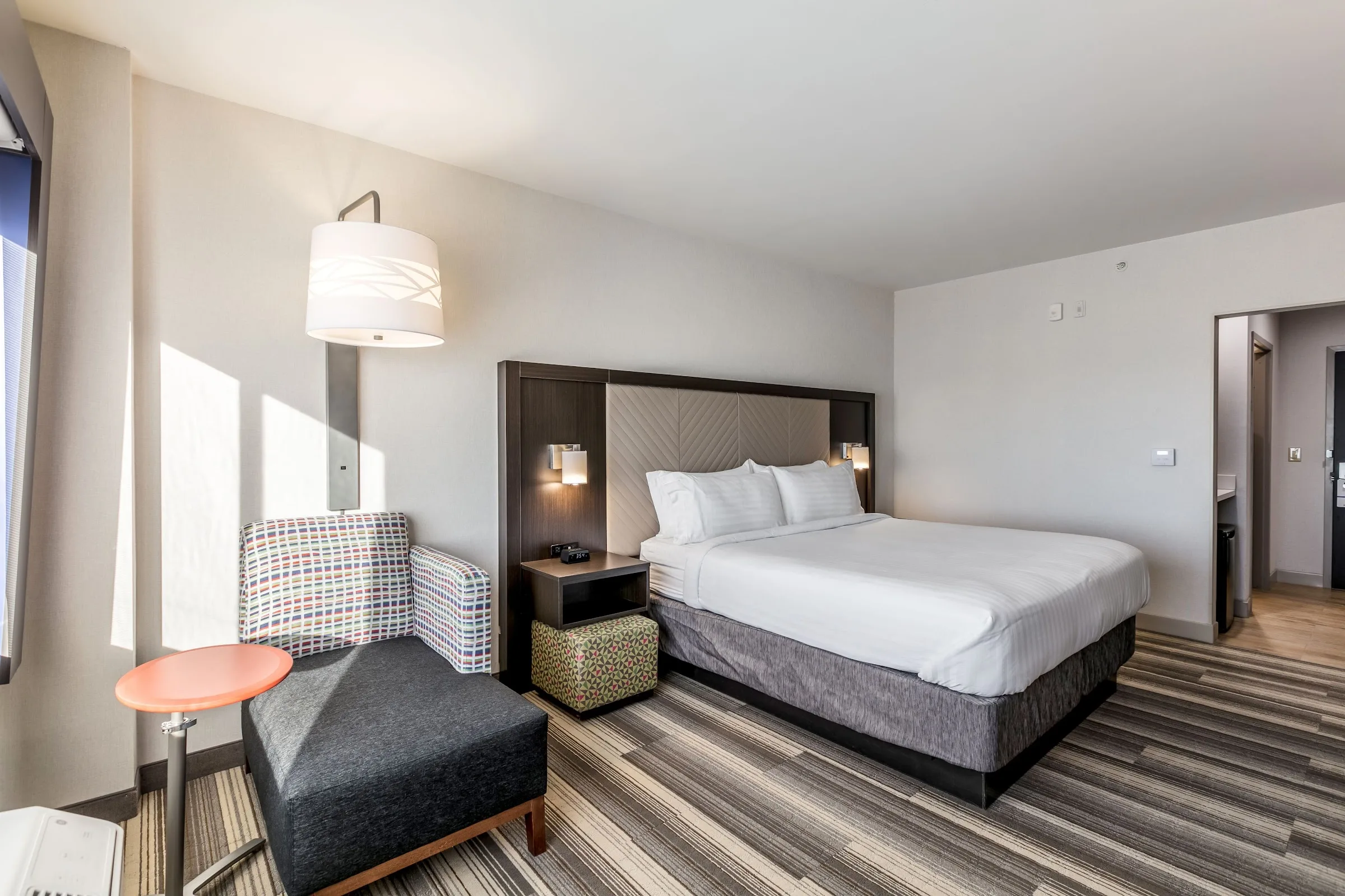 Holiday Inn Express & Suites Jersey City North - Hoboken by IHG gallery image