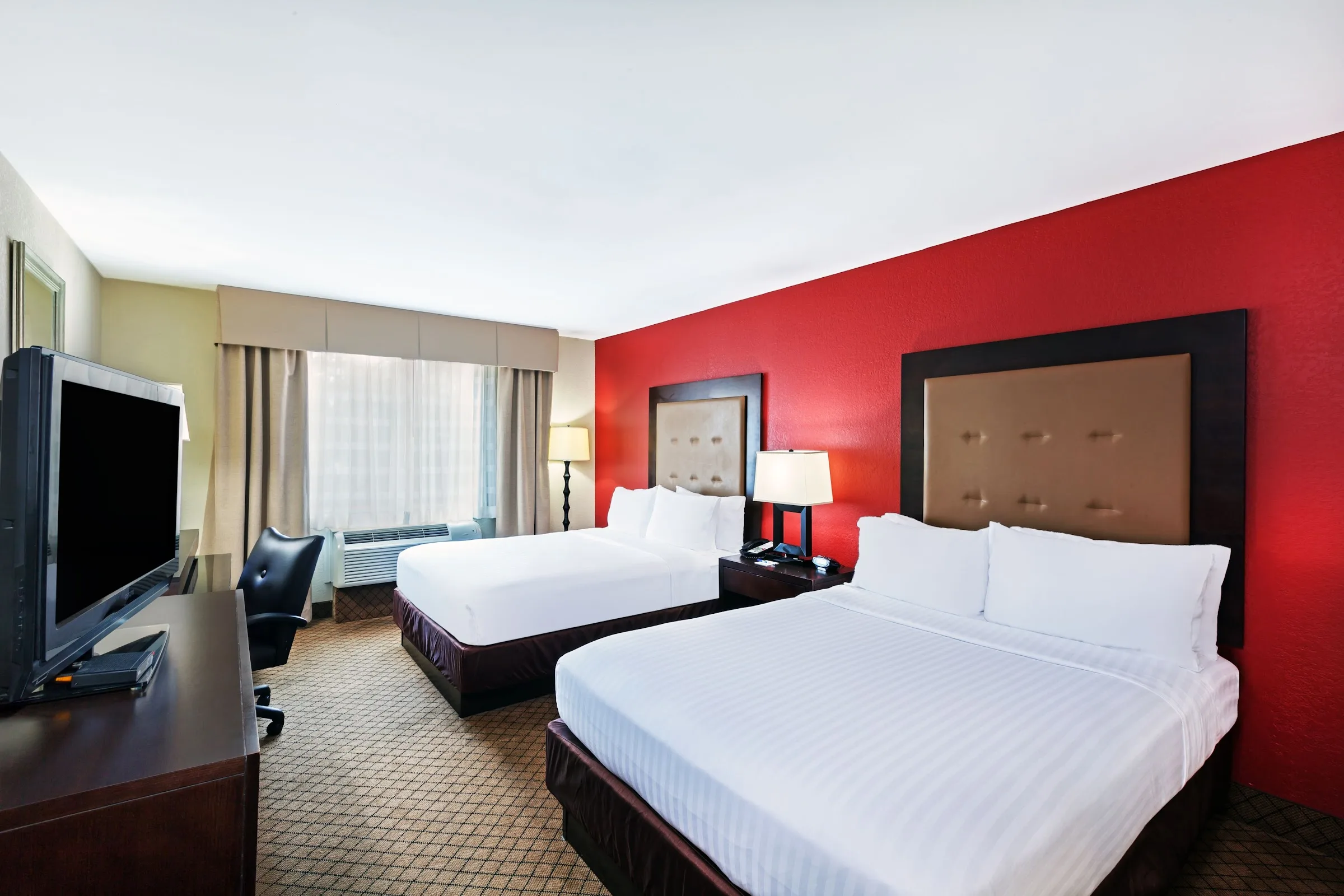 Holiday Inn Express & Suites Lafayette-South by IHG gallery image