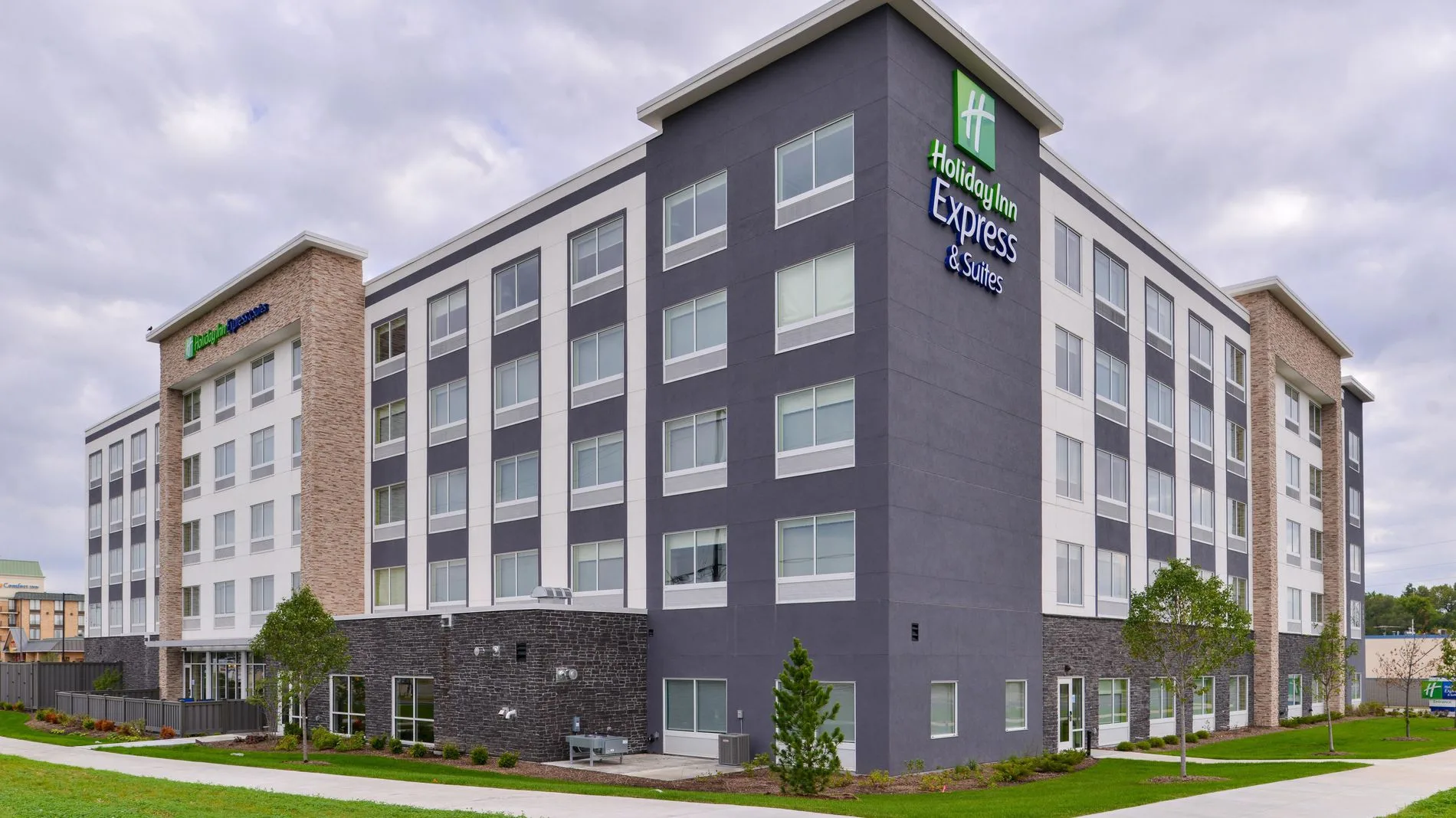 Holiday Inn Express & Suites Mall of America - Msp Airport by IHG primary photo
