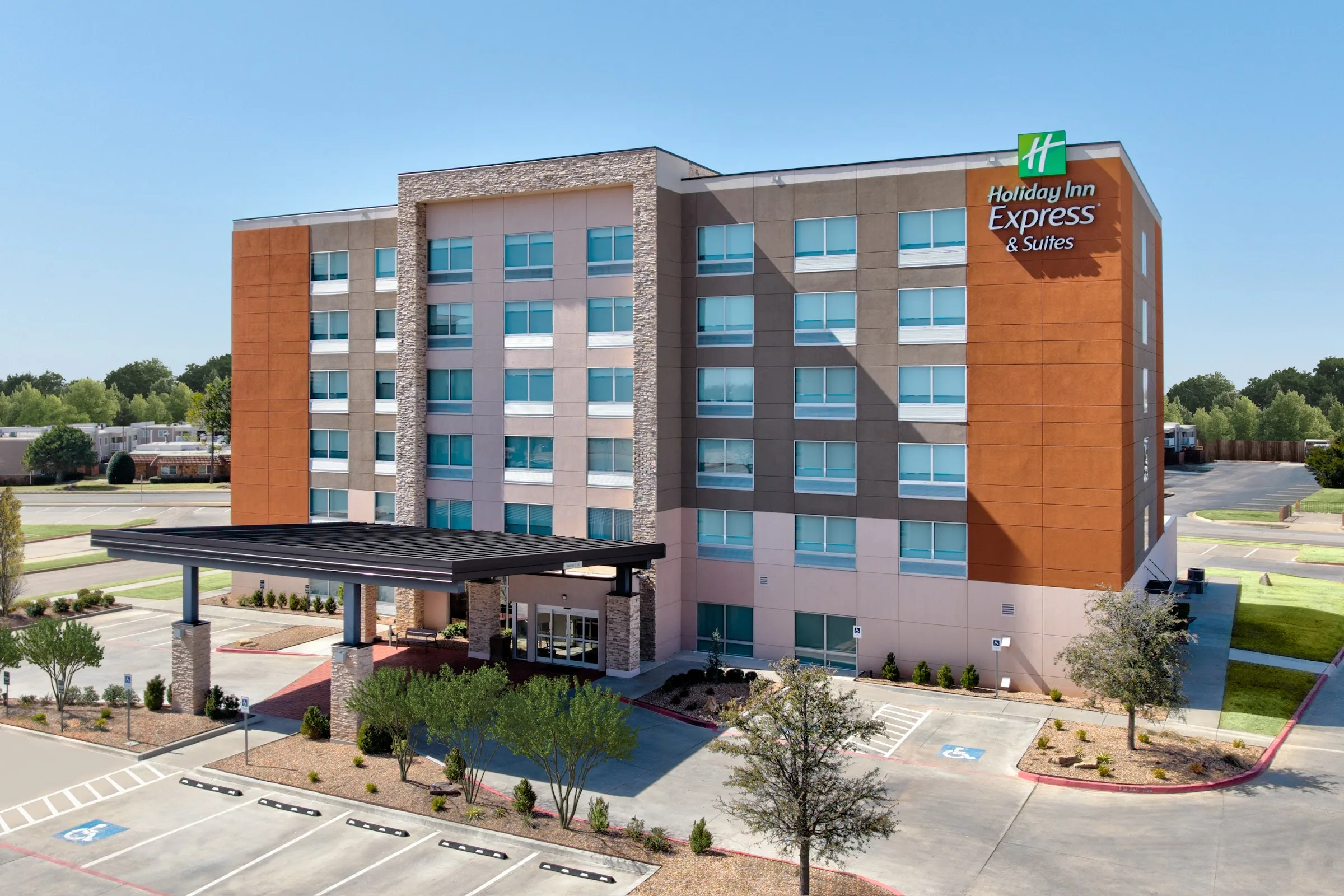 Holiday Inn Express & Suites Moore by IHG primary photo