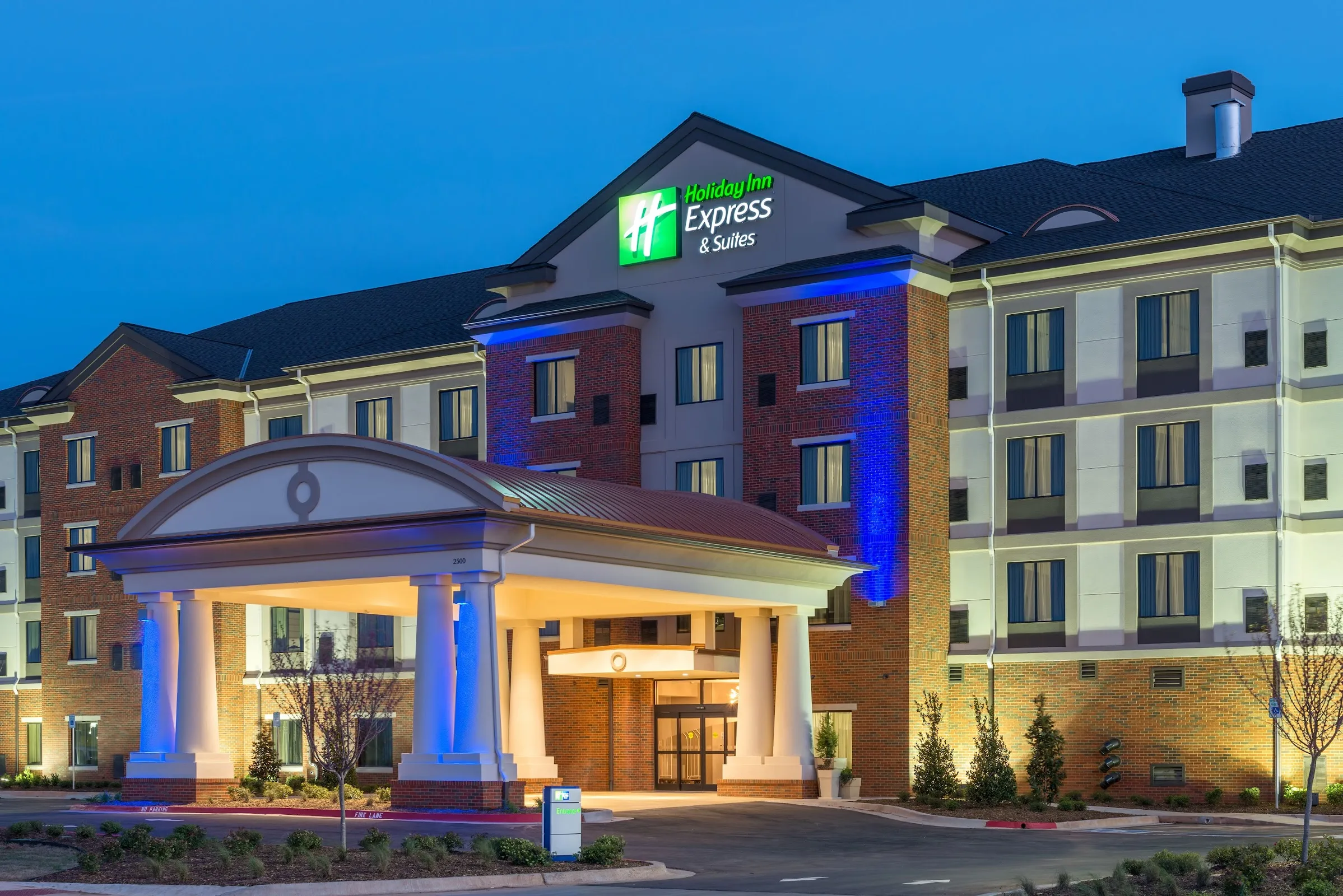 Holiday Inn Express & Suites Norman by IHG primary photo