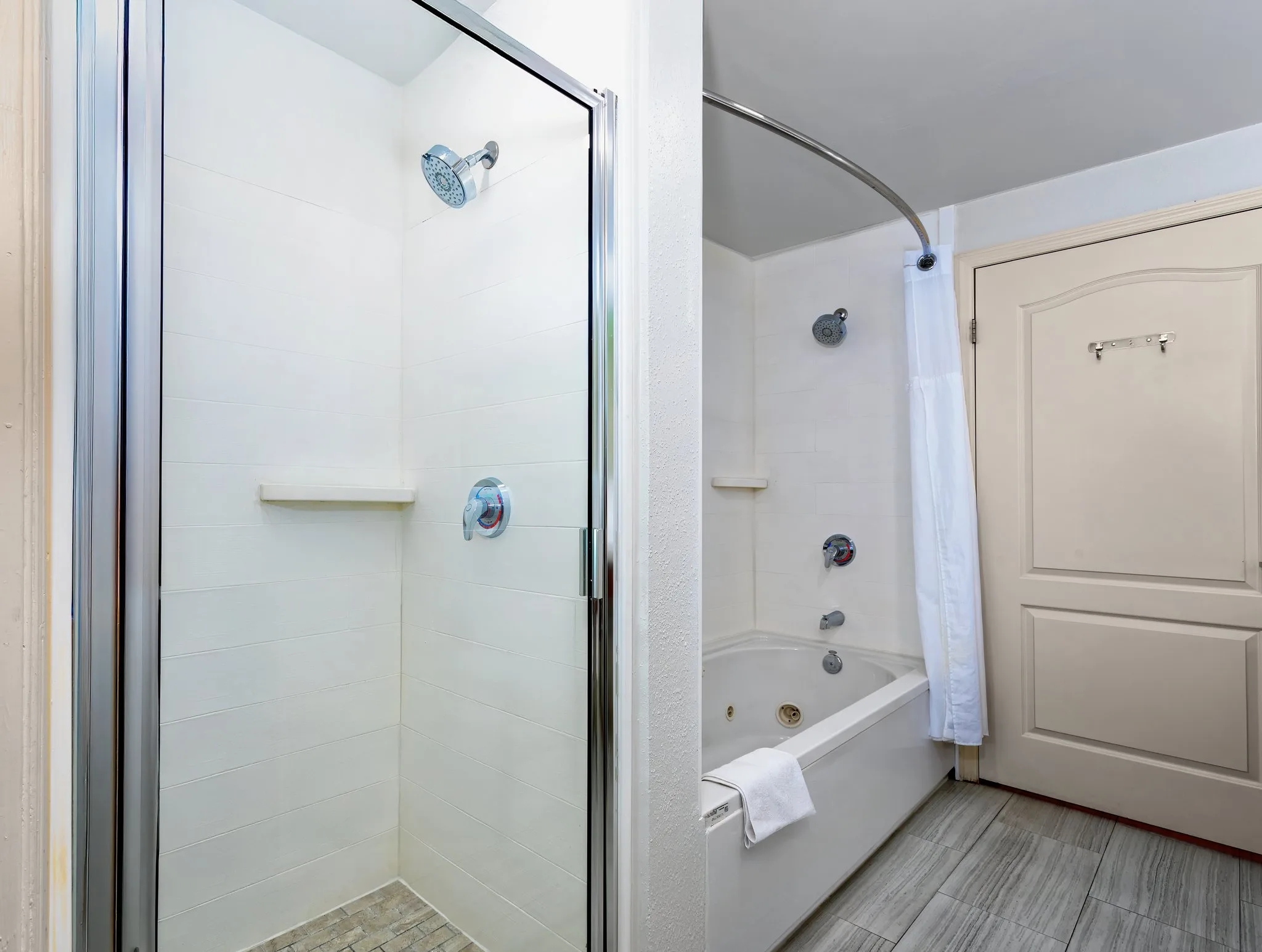 Holiday Inn Express & Suites Orlando - International Drive by IHG gallery image