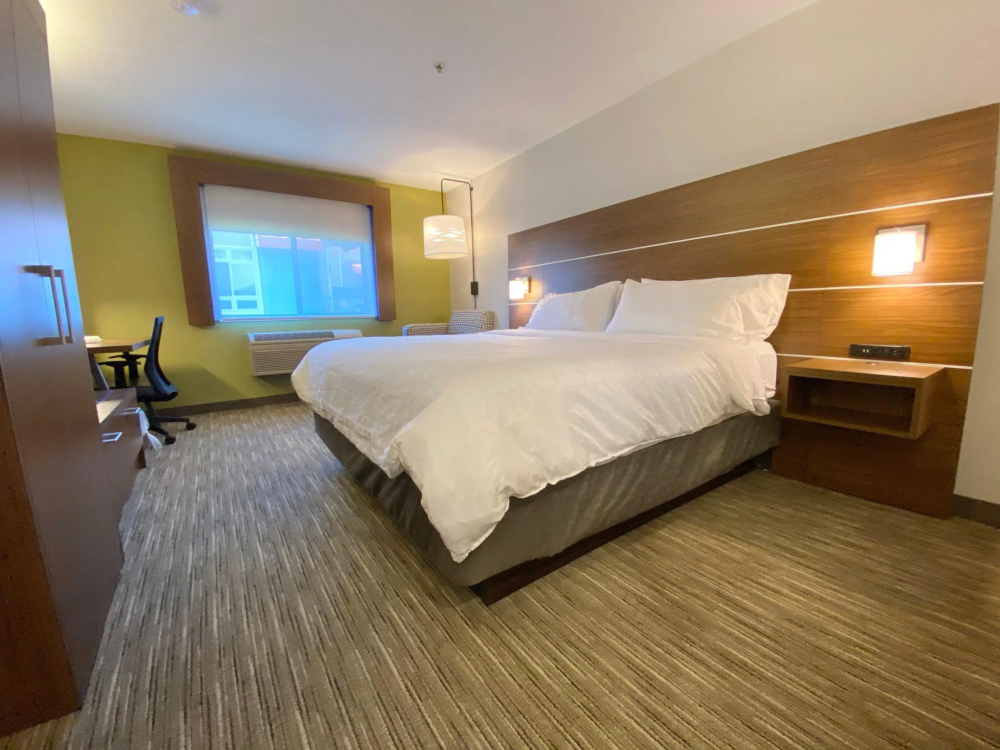 Holiday Inn Express & Suites Park City by IHG gallery image