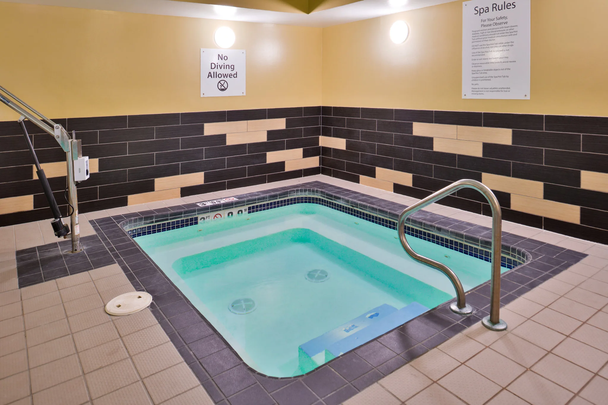 Holiday Inn Express & Suites Topeka West I-70 Wanamaker by IHG gallery image